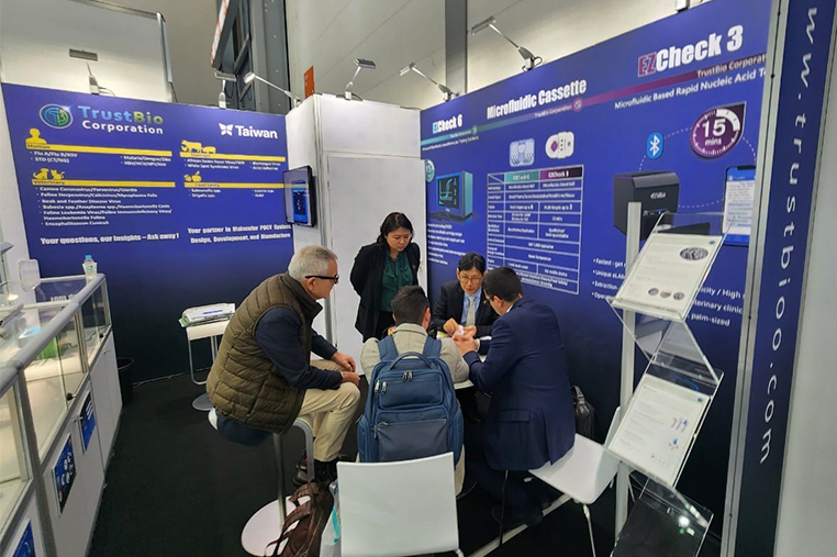 Thank you to visit us on the second day of MEDICA 2023!